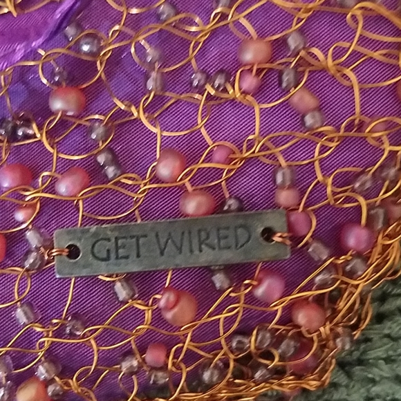 NWOT  wire and beads clutch - Picture 3 of 7